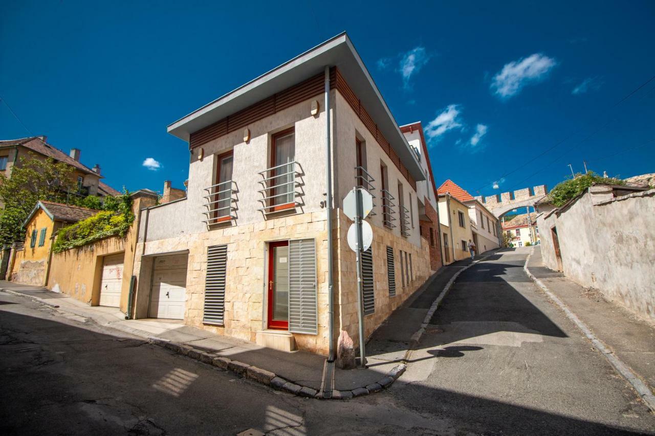 Keltaur Studio Apartman With Garage Apartamento Pécs Exterior foto